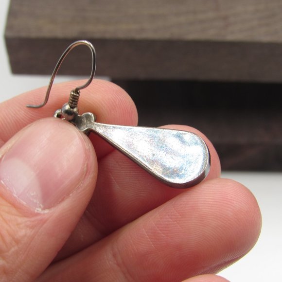 Vintage Rustic Long White Shell Dangle Earrings - Picture 3 of 5